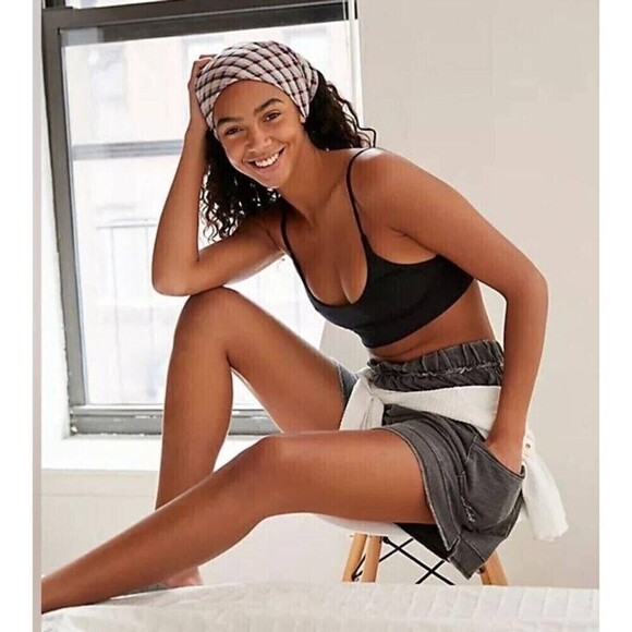 Free Peope We are HAH Cami BraHAH Size S Noir Black Yoga Bra Pull On New - Picture 1 of 5